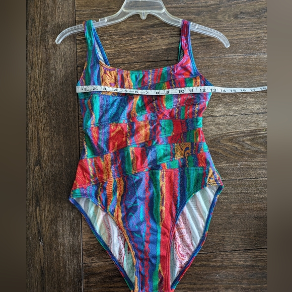 NWT Vintage COOGI Women's Scoop Back Swimsuit And Matching Wrap Skirt - Picture 9 of 14